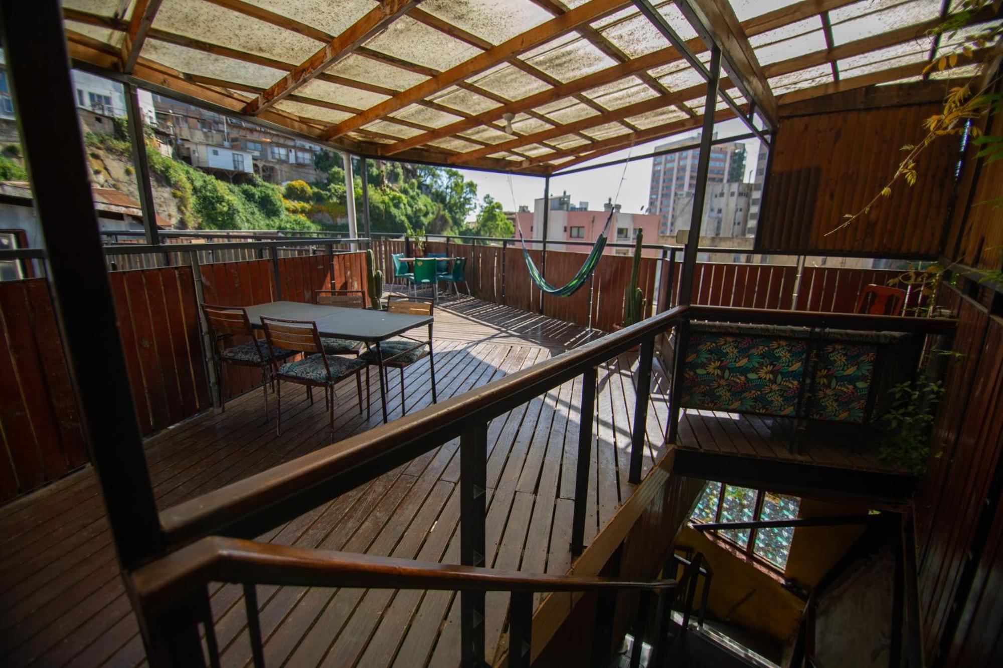 La Casa Del Puerto, Hostal Cultural, Cerro Alegre Valparaiso Exterior photo